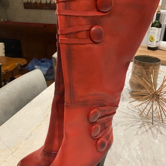 Red Leather Boots - new without tags - Picture 13 of 13